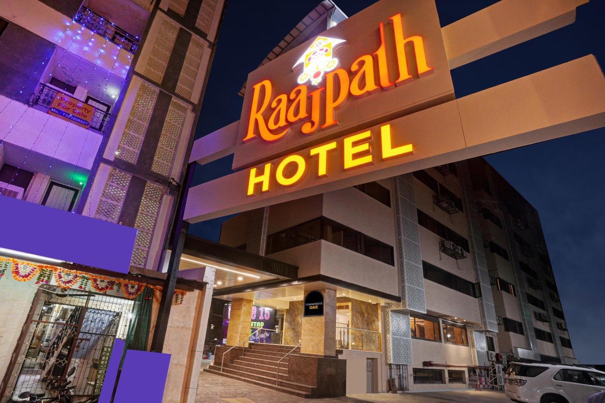Clubhouse Hotel Raajpath Vadodara Luaran gambar